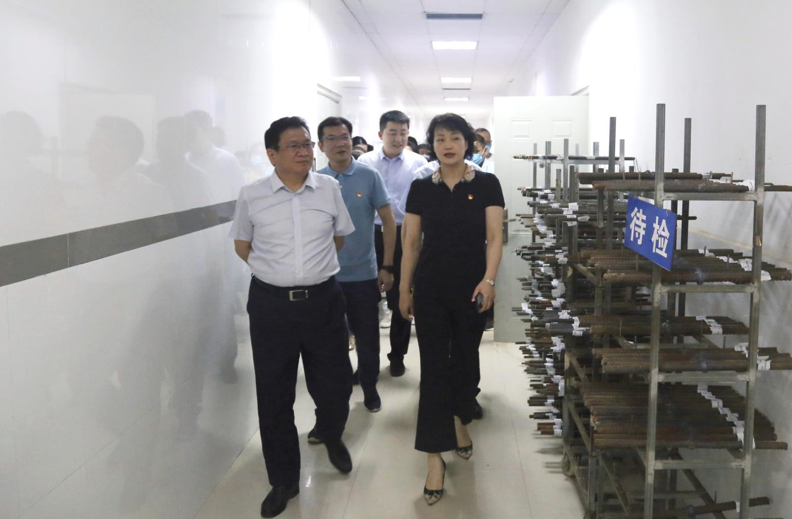 調研.jpg 調研.jpg